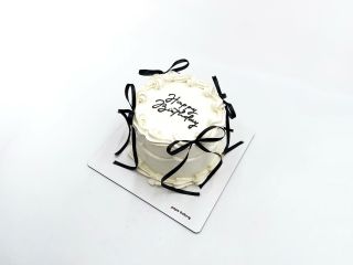 dort na zakázky: Vintage Cake 🤩🥳 ___________________________ FB/IG/Tiktok: @papa_bakery_...