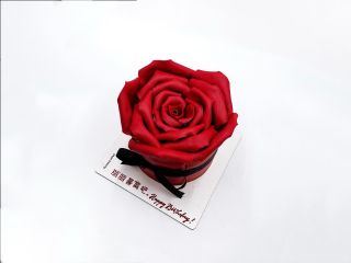 dort na zakázky: Rose cake 🤩🥳 ___________________________ FB/IG/Tiktok: @papa_bakery_...