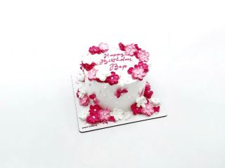 dort na zakázky: flowers cake 🤩🥳 ___________________________ FB/IG/Tiktok: @papa_bakery_...