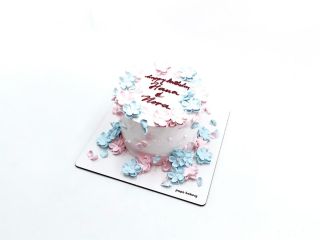 dort na zakázky: flowers cake 🤩🥳 ___________________________ FB/IG/Tiktok: @papa_bakery_...