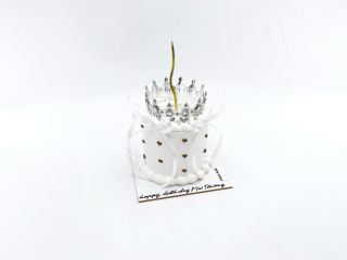 dort na zakázky: crown cake 🤩🥳 ___________________________ FB/IG/Tiktok: @papa_bakery_...