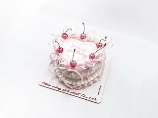 dort na zakázky: vintage cake 🤩🥳 ___________________________ FB/IG/Tiktok: @papa_bakery_...